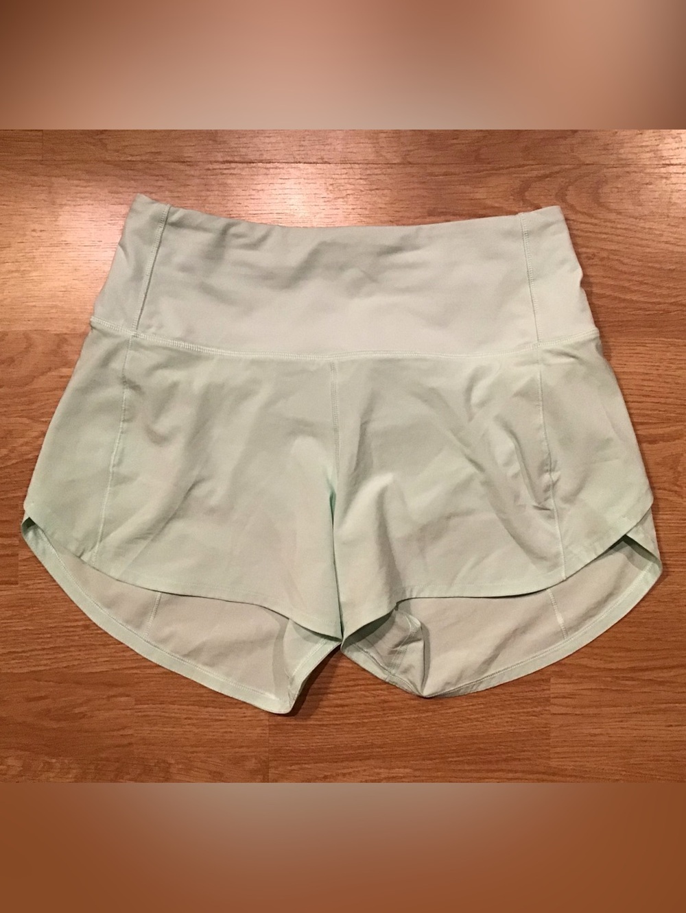 lululemon athletica Lightweight High-Rise Shorts in Mint